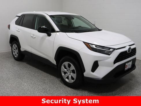 Certified 2024 Toyota RAV4 LE image 4