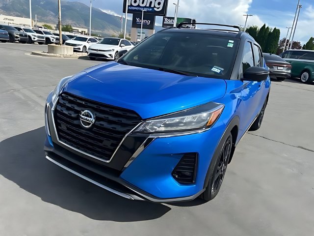Used 2023 Nissan Kicks SR w/ Interior Electronics Package FWD image 7