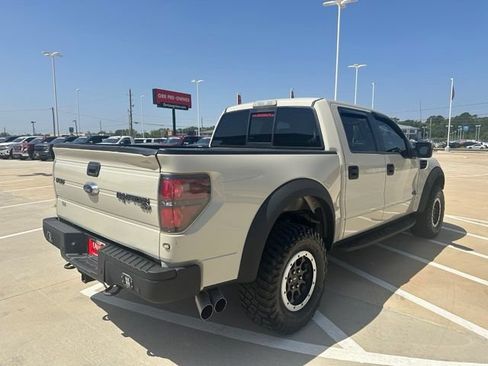 Used 2014 Ford F150 Raptor w/ Equipment Group 801A Luxury AWD/4WD image 16