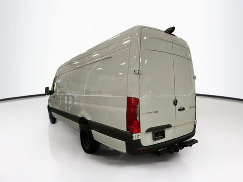Used 2025 Mercedes-Benz Sprinter 3500 image 6