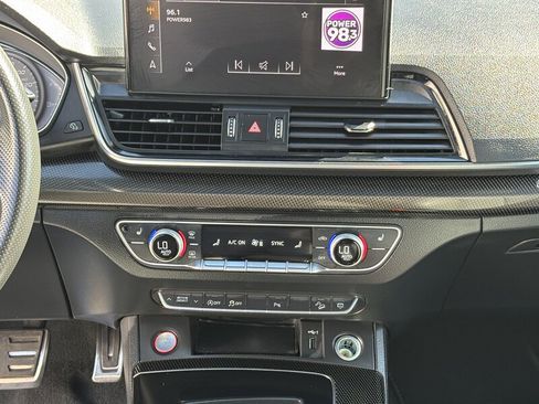 Used 2022 Audi SQ5 Premium image 19