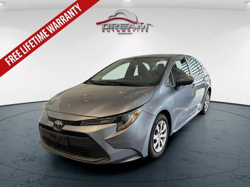 Used 2023 Toyota Corolla LE FWD image 4
