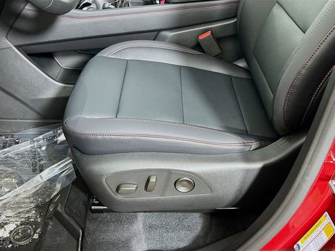 New 2026 Chevrolet Traverse Z71 w/ Driver Confidence Package image 19