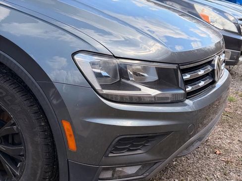 Used 2018 Volkswagen Tiguan SE image 10