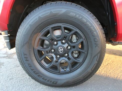 Used 2019 Toyota Tacoma SR5 image 19