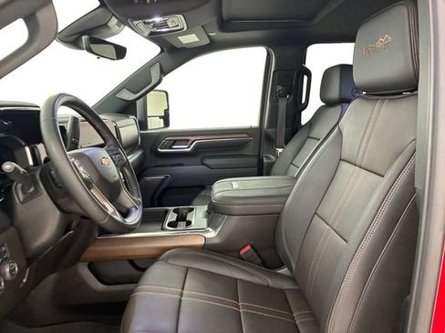 Used 2024 Chevrolet Silverado 2500 High Country w/ High Country Premium Package AWD/4WD image 11