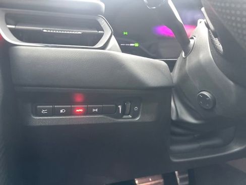 Used 2024 Dodge Charger R/T w/ Plus Group image 25