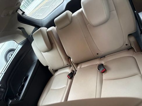 Used 2024 Honda Odyssey Touring image 7
