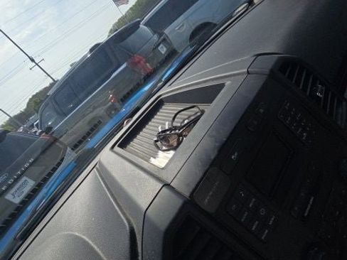 Used 2015 Ford F150 XL w/ Equipment Group 101A Mid image 16