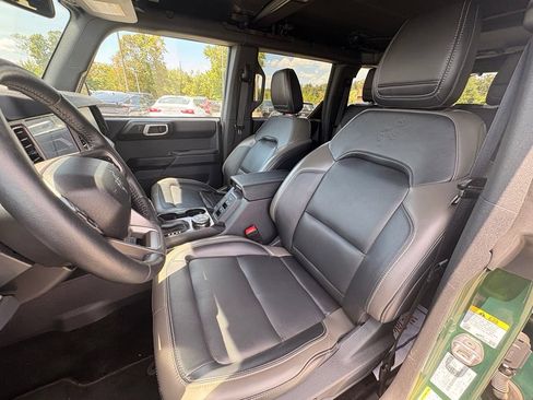 Used 2025 Ford Bronco Outer Banks AWD/4WD image 22