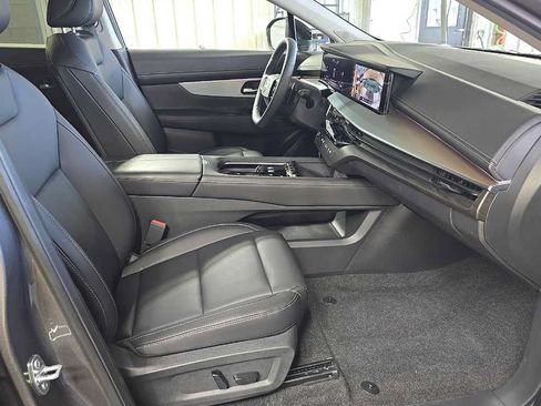 Used 2025 Nissan Murano SL AWD/4WD image 10