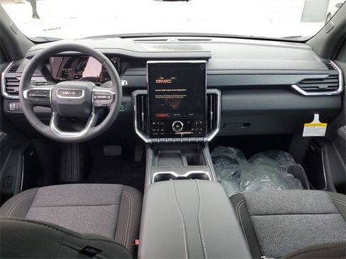 New 2026 GMC Acadia Elevation image 12