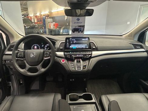 Used 2025 Honda Odyssey EX-L image 9