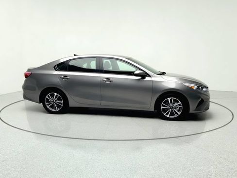 Certified 2024 Kia Forte LXS FWD image 7