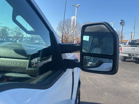 Certified 2022 Ford F250 Lariat w/ Chrome Package image 7