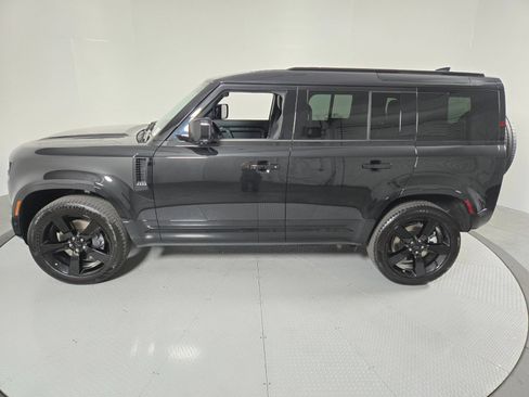 New 2026 Land Rover Defender 110 X-Dynamic SE AWD/4WD image 34