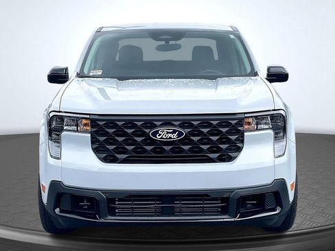 Used 2025 Ford Maverick XLT w/ XLT Luxury Package AWD/4WD image 2