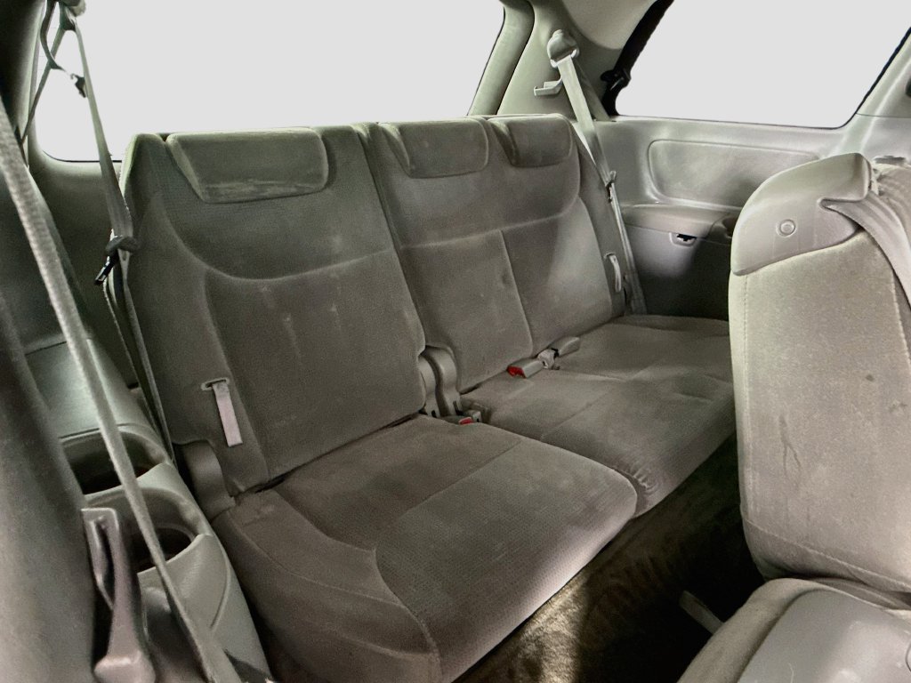 Used 2005 Toyota Sienna LE w/ LE Pkg 6 FWD image 25