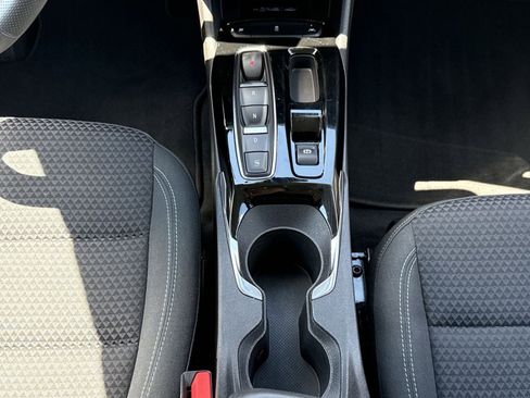 Used 2023 Chevrolet Bolt EUV LT FWD image 21