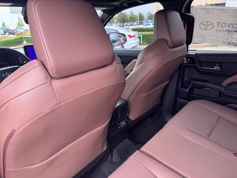 New 2026 Toyota 4Runner Limited AWD/4WD image 20