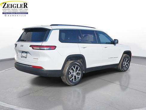 Used 2023 Jeep Grand Cherokee L Limited w/ Luxury Tech Group II image 5