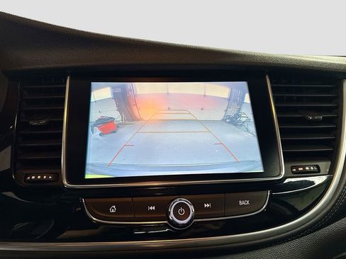 Used 2019 Buick Encore Essence AWD/4WD image 11