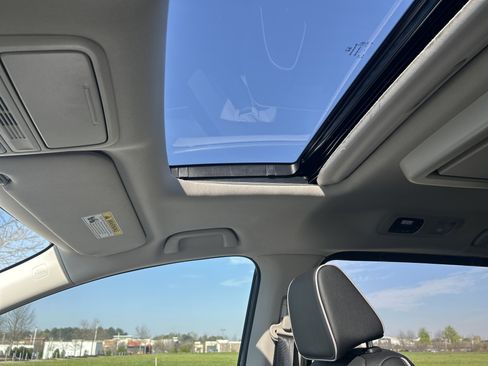 Certified 2026 Honda Odyssey Touring image 11