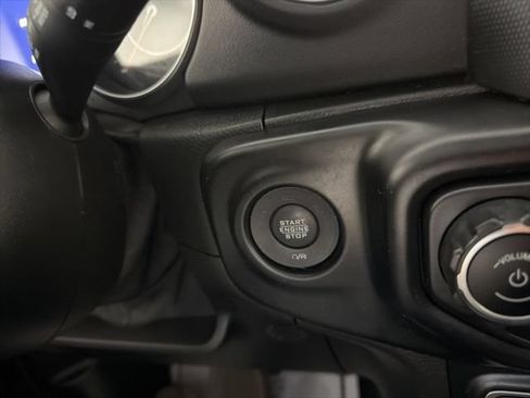 Used 2021 Jeep Wrangler Unlimited Sahara w/ Uconnect 4C Nav & Sound Group AWD/4WD image 21