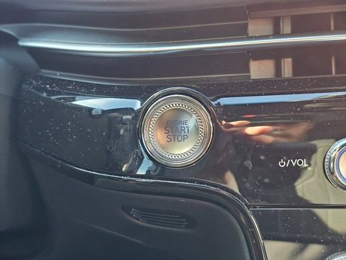 Certified 2025 Genesis G80 3.5T Sport image 17