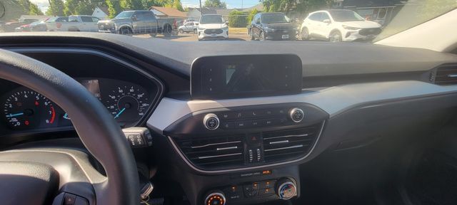 Used 2022 Ford Escape S AWD/4WD image 12
