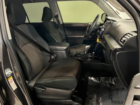 Used 2019 Toyota 4Runner TRD Off-Road image 36