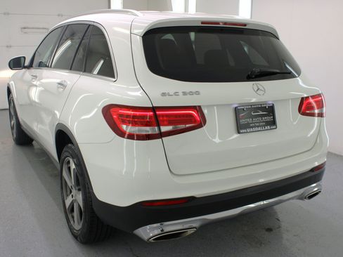 Used 2017 Mercedes-Benz GLC 300 w/ Premium 1 Package image 7
