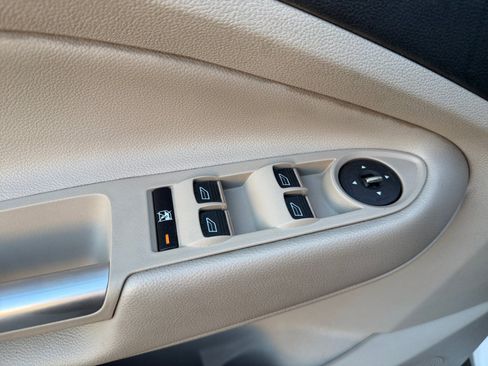 Used 2014 Ford Escape Titanium w/ Equipment Group 401A FWD image 17
