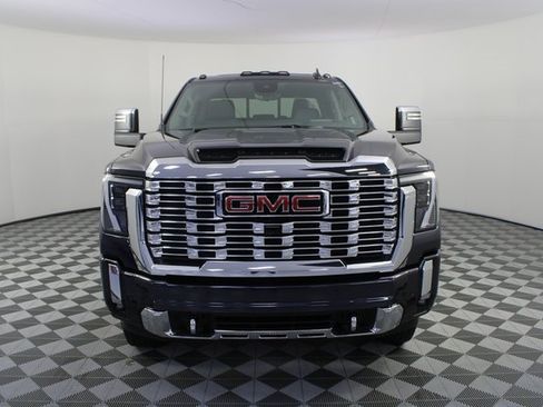 New 2026 GMC Sierra 3500 Denali w/ Denali Reserve Package image 32