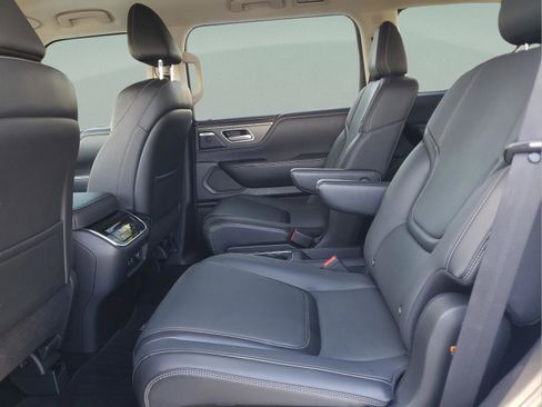 Used 2025 INFINITI QX80 Pure RWD image 6