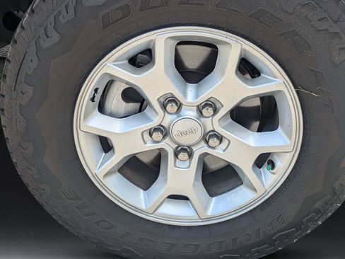 Used 2021 Jeep Wrangler Unlimited Sport AWD/4WD image 11