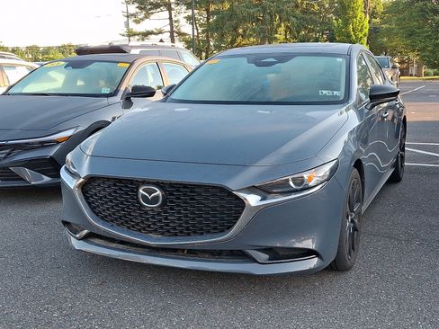Used 2025 MAZDA MAZDA3 s AWD/4WD image 2