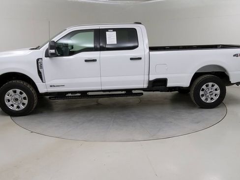 Certified 2024 Ford F350 XLT AWD/4WD image 18