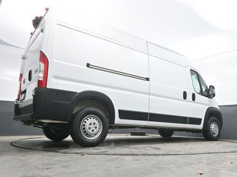 Used 2025 RAM ProMaster 2500 w/ Convenience Group image 40