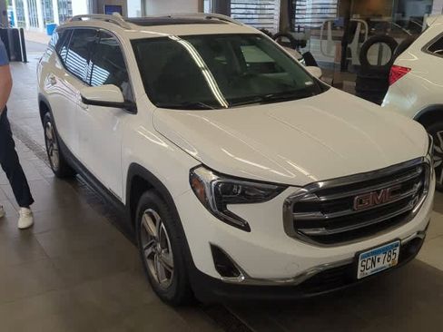 Used 2018 GMC Terrain SLT w/ Preferred Package AWD/4WD image 3