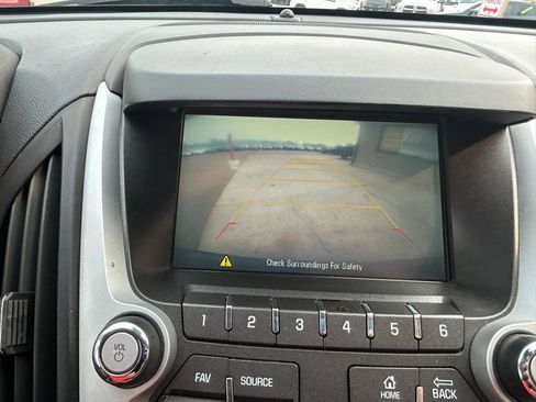 Used 2017 Chevrolet Equinox Premier w/ Enhanced Convenience Package FWD image 26