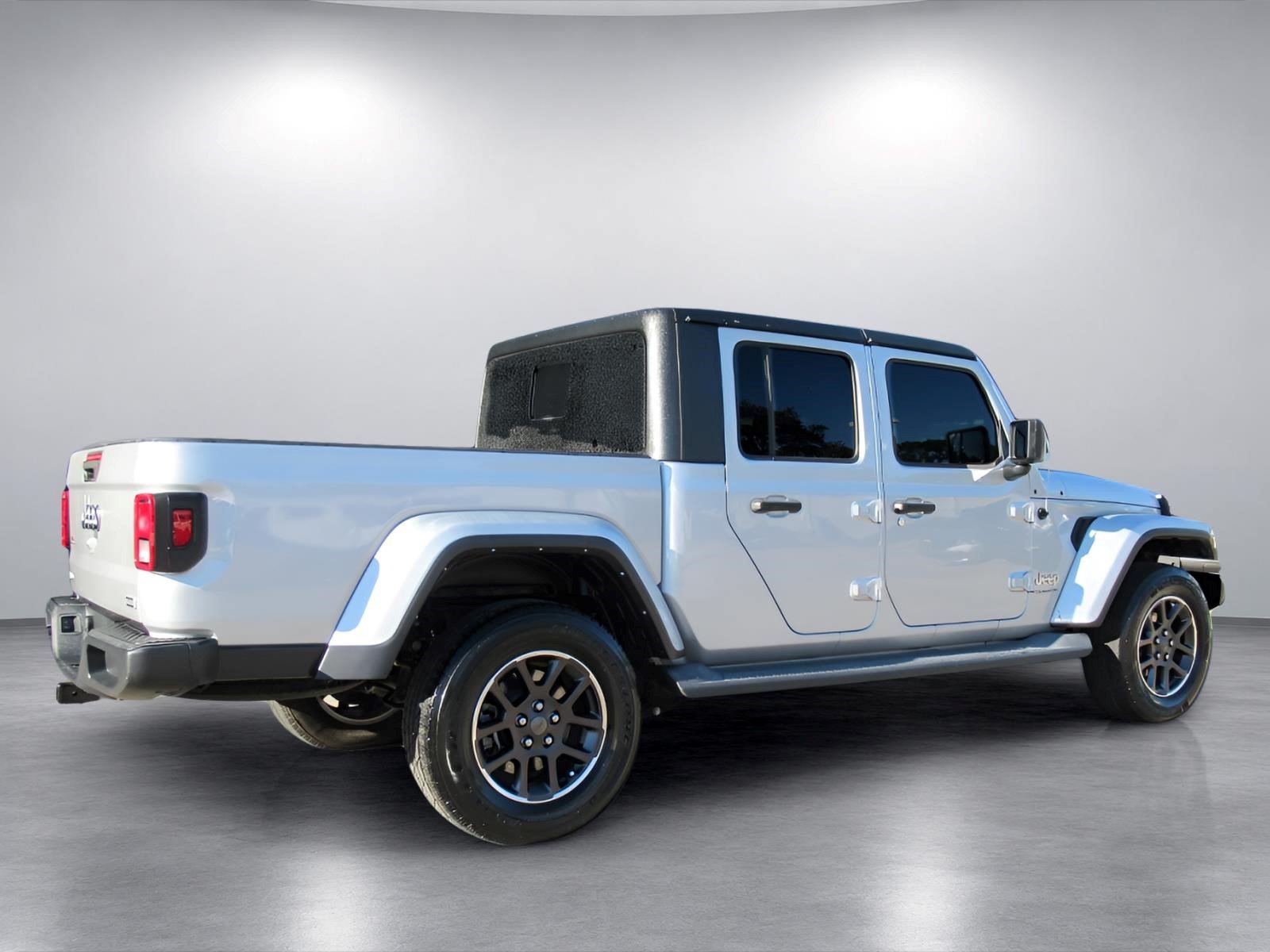 Used 2023 Jeep Gladiator Overland AWD/4WD image 5