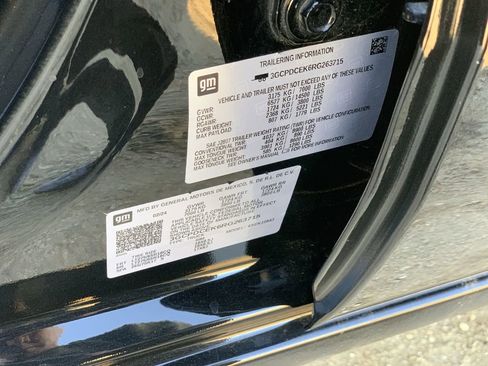 Used 2024 Chevrolet Silverado 1500 Custom Trail Boss w/ Dark Appearance Package image 32