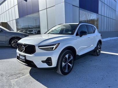 New 2026 Volvo XC40 B5 Plus w/ Protection Package Premier