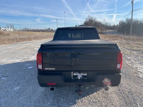 Used 2025 Honda Ridgeline Black Edition image 6