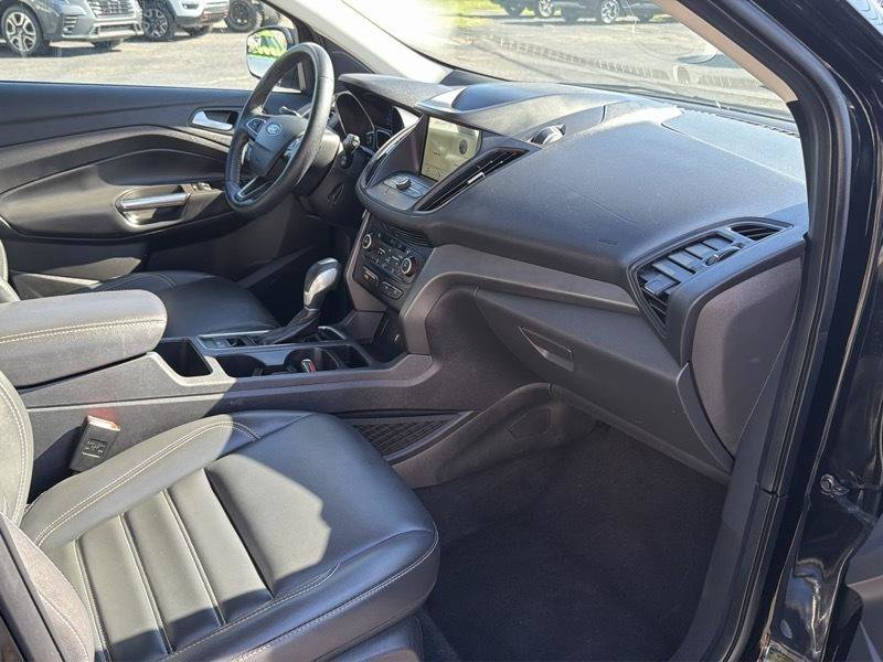 Used 2019 Ford Escape SEL FWD image 4