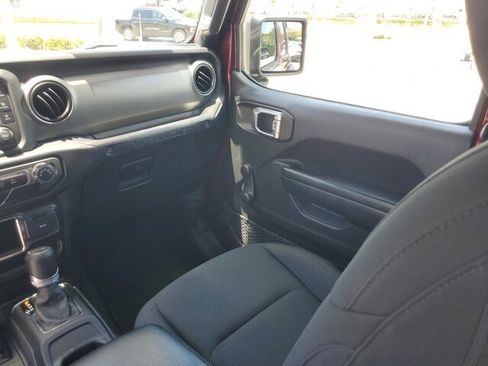 Certified 2021 Jeep Wrangler Unlimited Sport AWD/4WD image 14