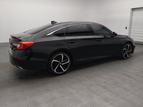 Used 2018 Honda Accord Sport image 10