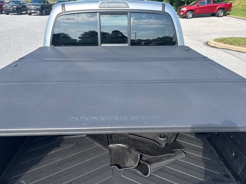 Used 2023 Toyota Tacoma SR AWD/4WD image 8