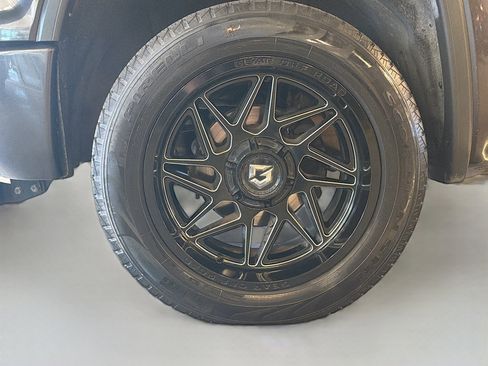 Used 2015 GMC Sierra 1500 Denali w/ Driver Alert Package image 11